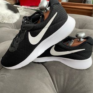 Size 8.5 women’s Nike shoes